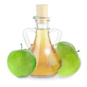 χρησιμοποιώντας μηλόξυδο για μύκητες των νυχιών